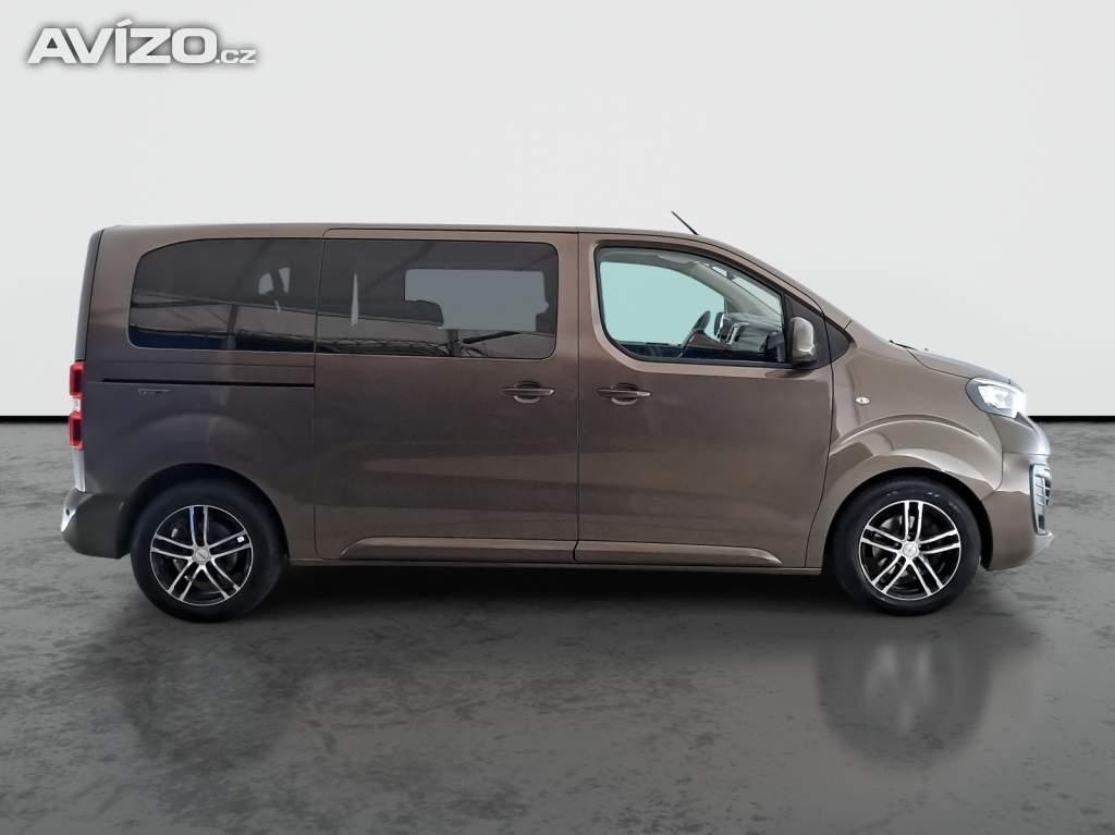 Foto inzerátu Peugeot Traveller 2.0 BlueHDi