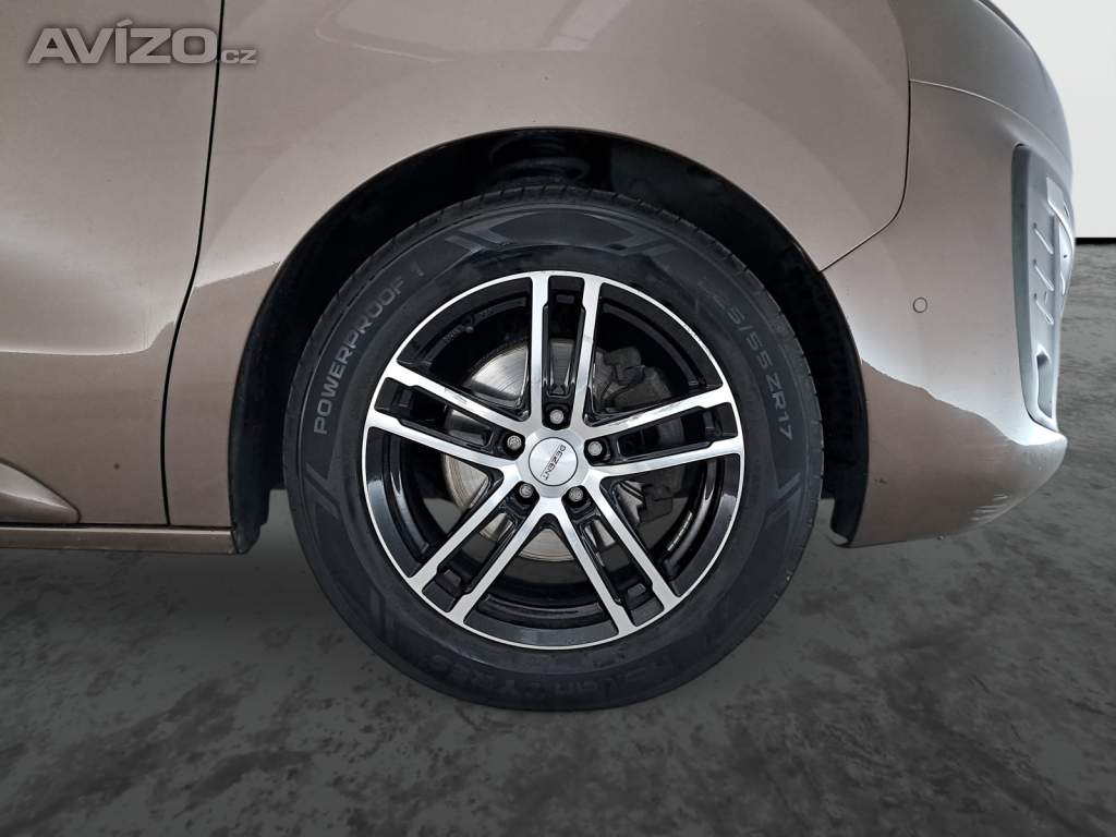 Foto inzerátu Peugeot Traveller 2.0 BlueHDi