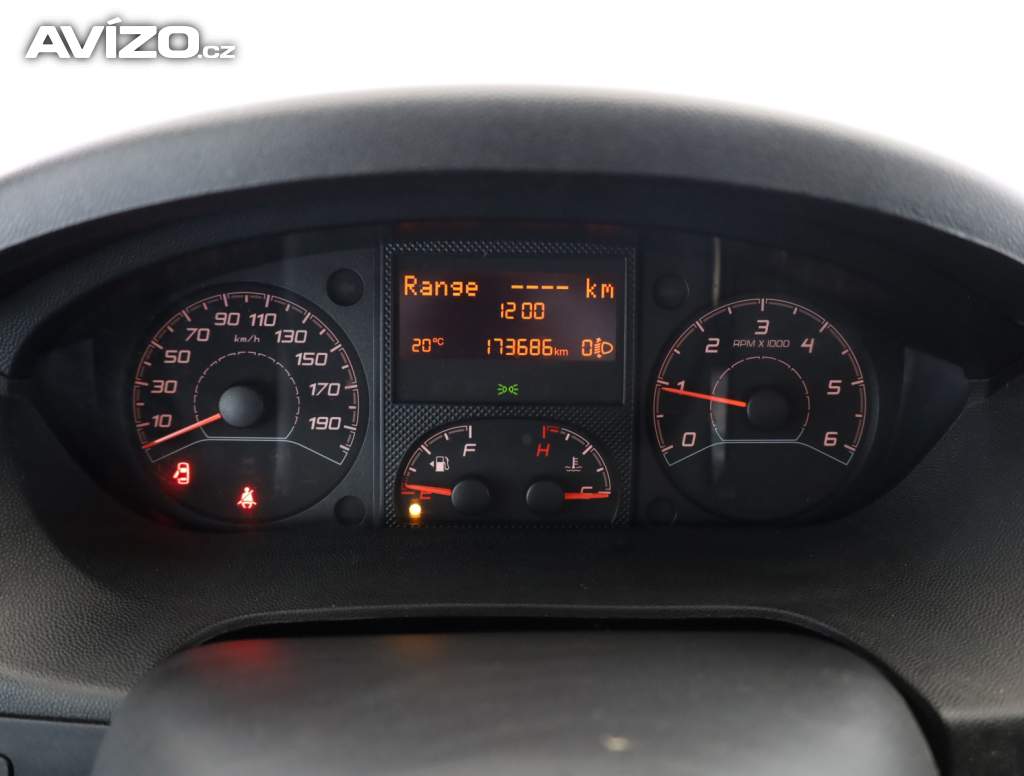 Foto inzerátu Citroen Jumper 2.0 BlueHDi