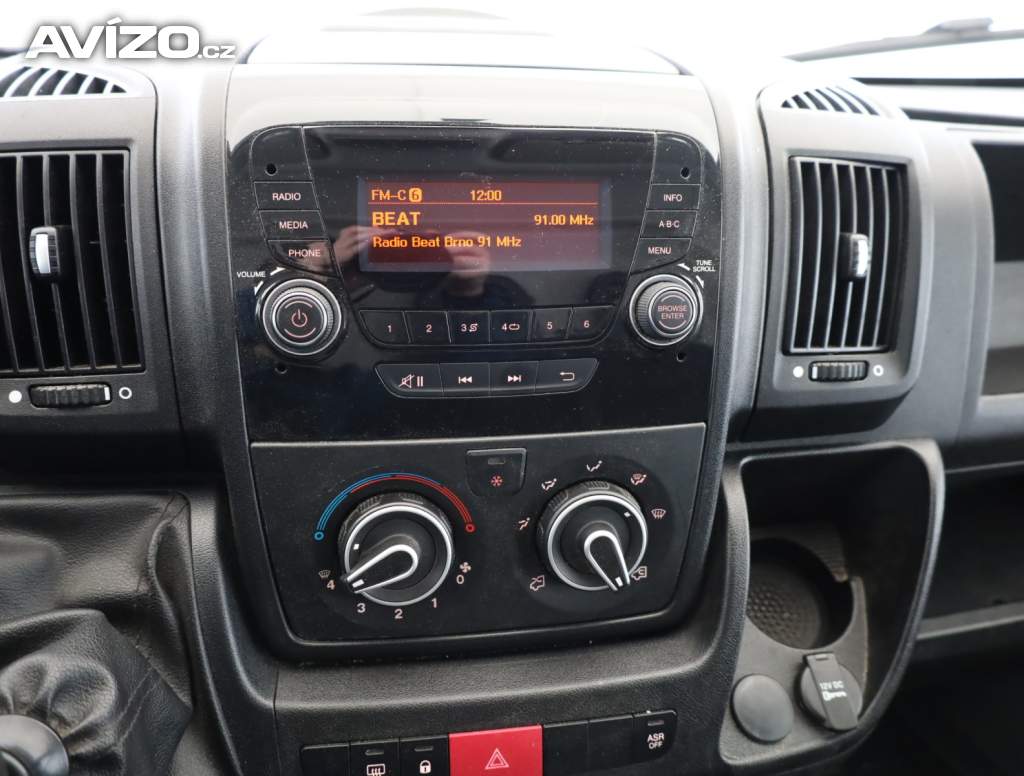Foto inzerátu Citroen Jumper 2.0 BlueHDi