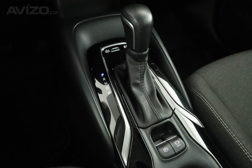 Foto inzerátu Toyota Corolla 1.8 Hybrid