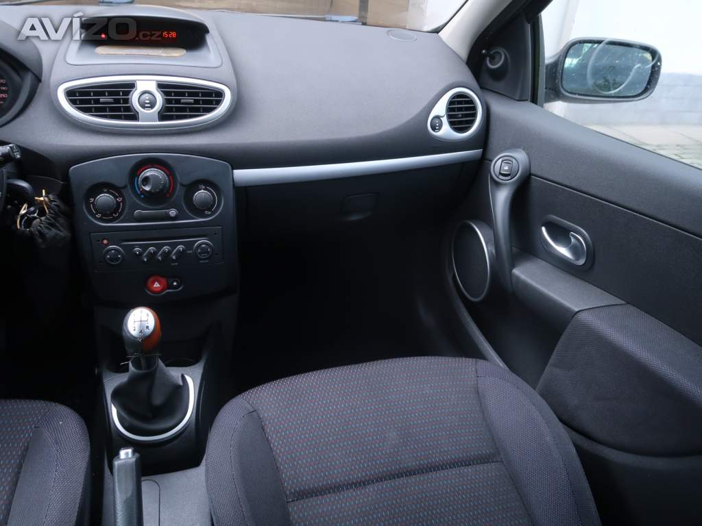 Foto inzerátu Renault Clio 1.2 16V