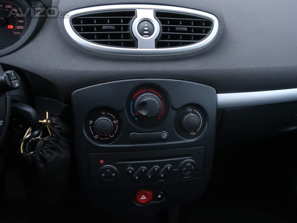 Foto inzerátu Renault Clio 1.2 16V