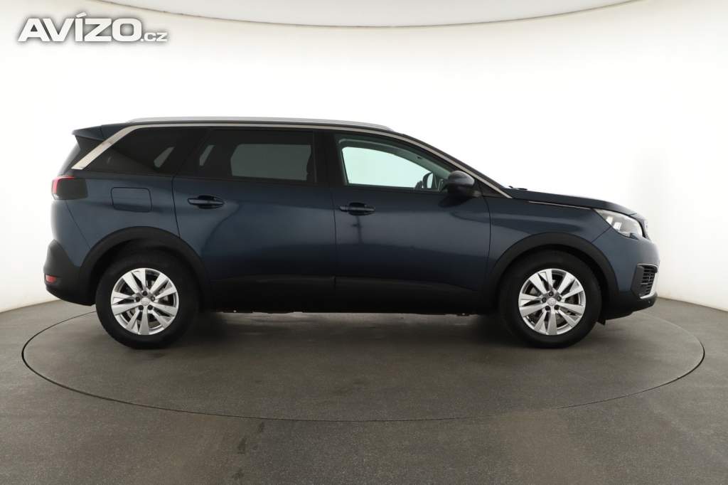 Foto inzerátu Peugeot 5008 1.5 BlueHDi