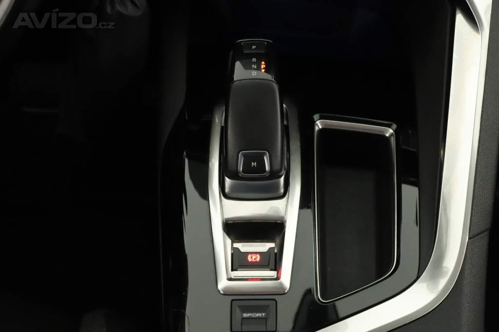 Foto inzerátu Peugeot 5008 1.5 BlueHDi