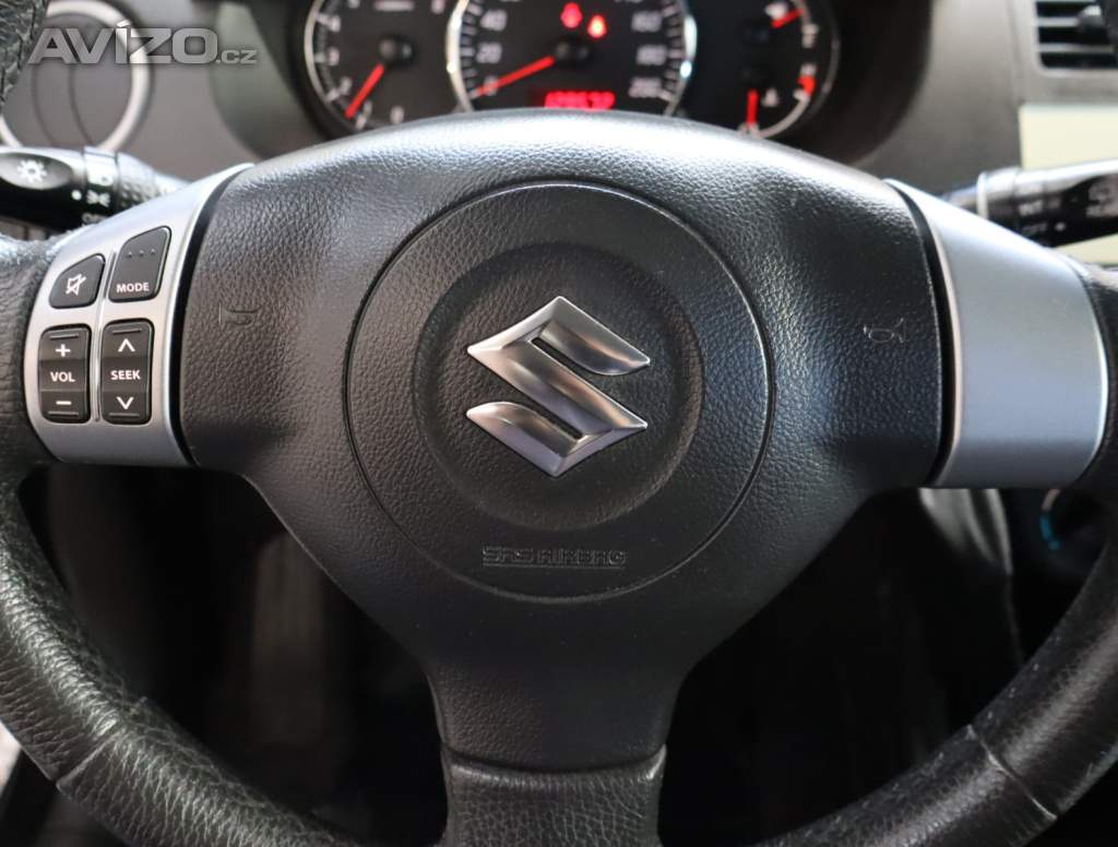 Foto inzerátu Suzuki Swift 1.3