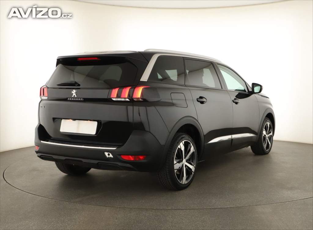Foto inzerátu Peugeot 5008 1.5 BlueHDi