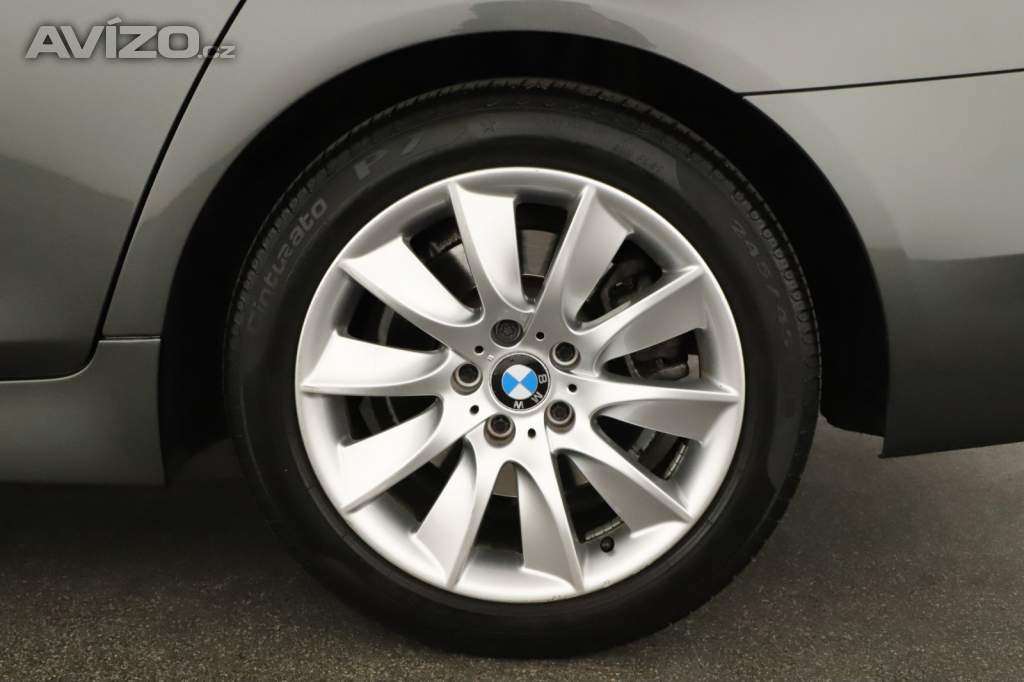 Foto inzerátu BMW 5 520i