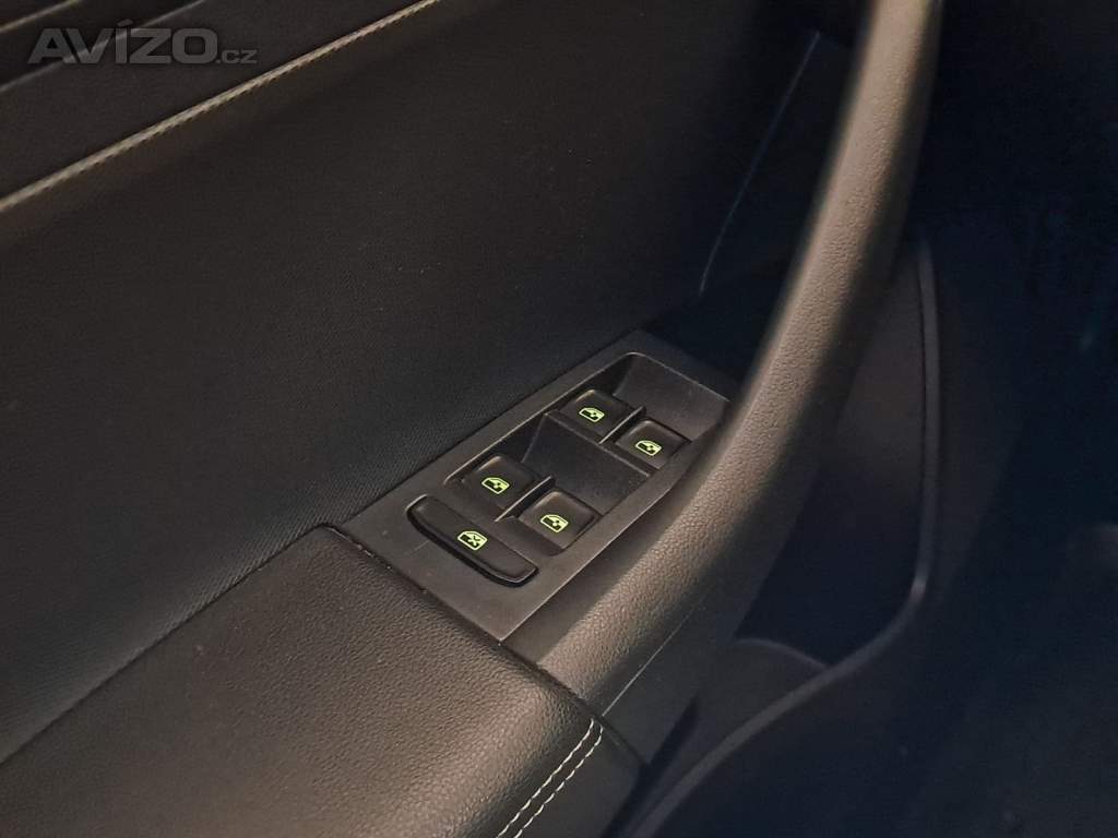 Foto inzerátu Skoda Rapid Spaceback 1.0 TSI