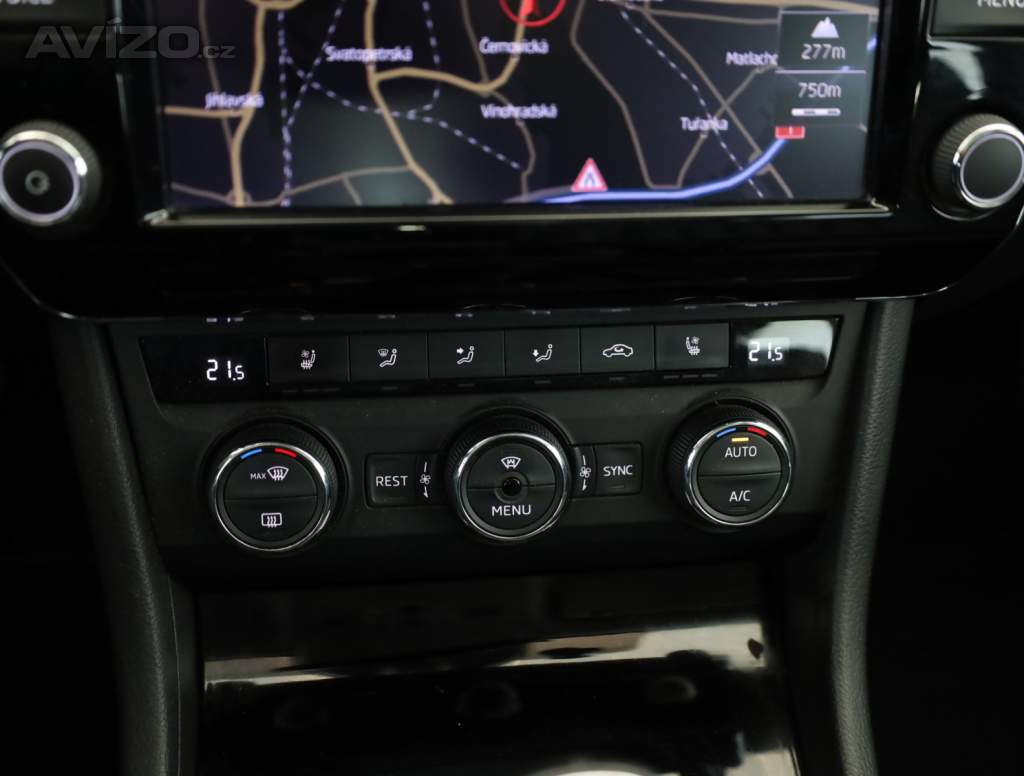 Foto inzerátu Skoda Superb 1.8 TSI