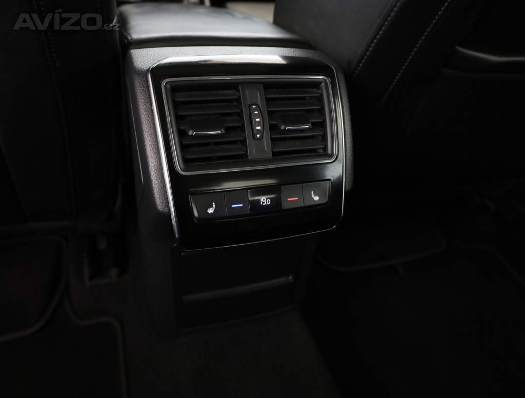 Foto inzerátu Skoda Superb 1.8 TSI