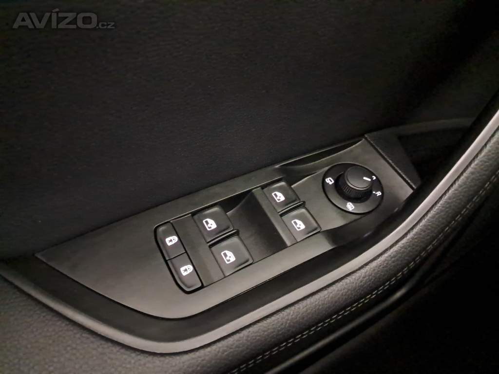 Foto inzerátu Skoda Superb 2.0 TSI