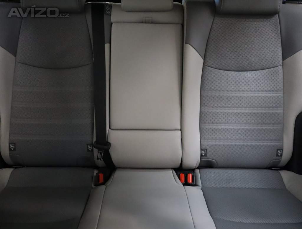 Foto inzerátu Toyota RAV 4 2.5 Hybrid