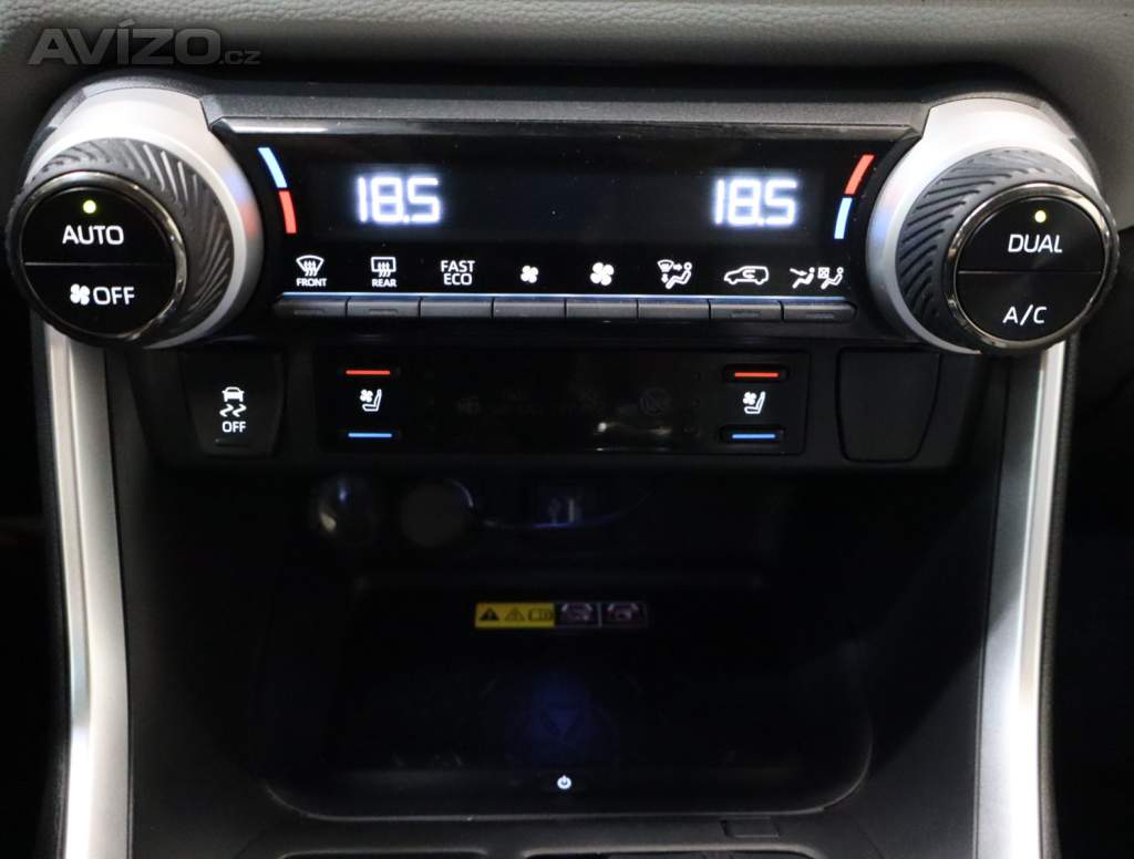 Foto inzerátu Toyota RAV 4 2.5 Hybrid