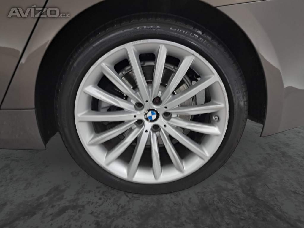 Foto inzerátu BMW 5 530i xDrive