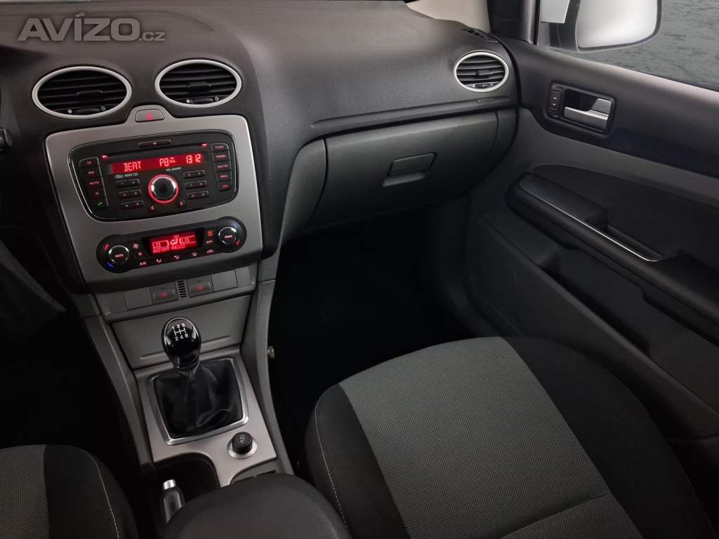 Foto inzerátu Ford Focus 1.6 16V