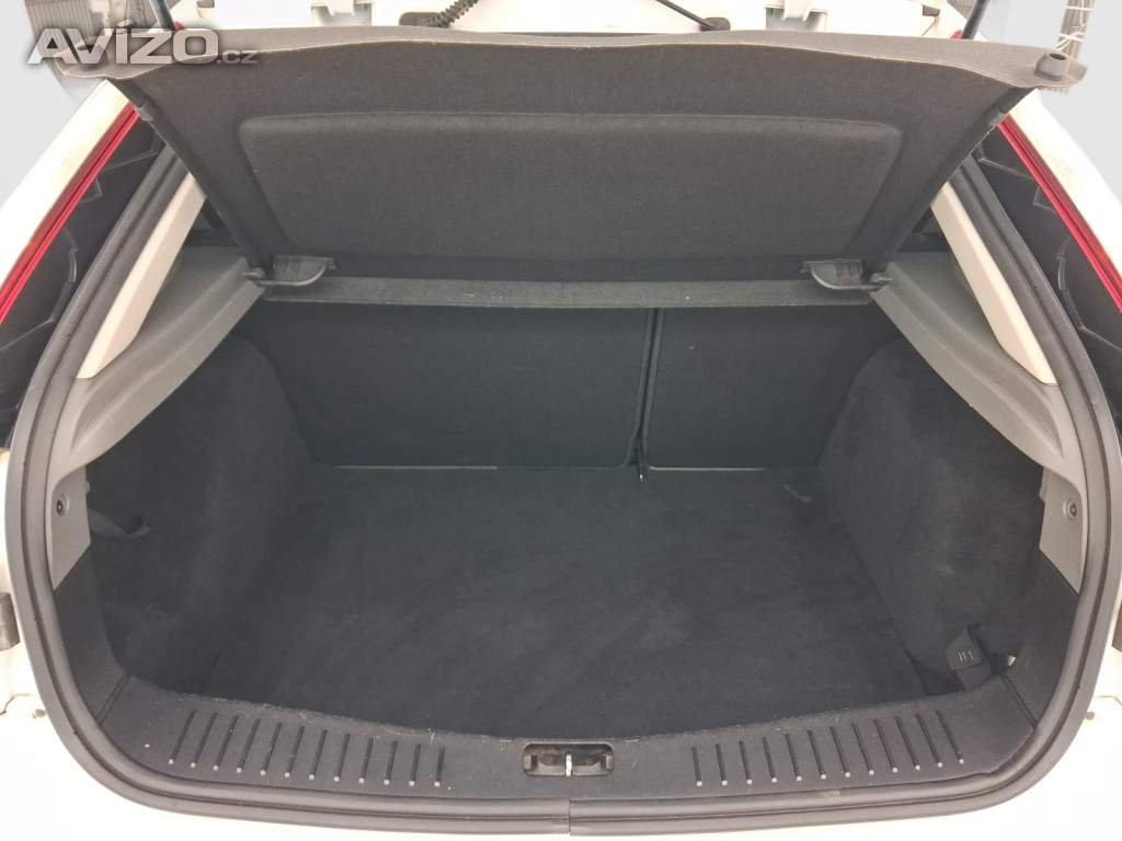 Foto inzerátu Ford Focus 1.6 16V