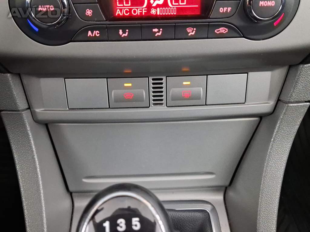 Foto inzerátu Ford Focus 1.6 16V