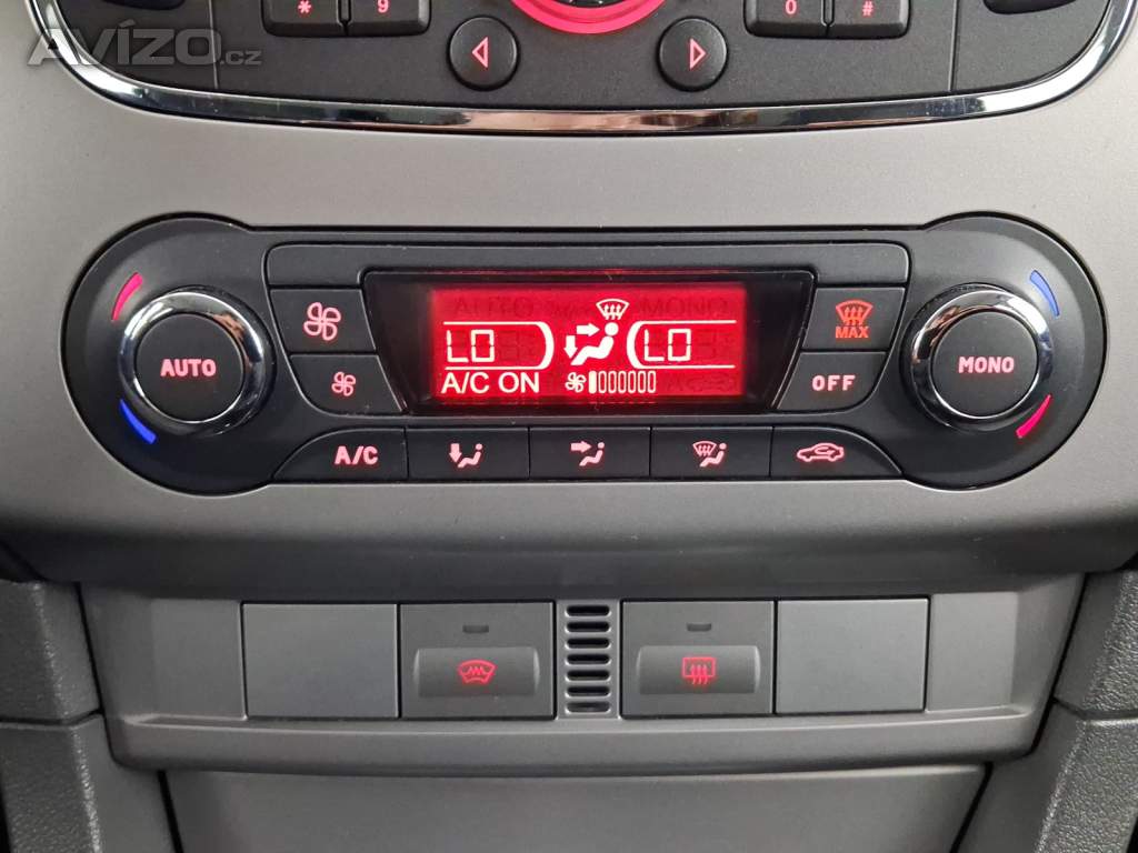Foto inzerátu Ford Focus 1.6 16V