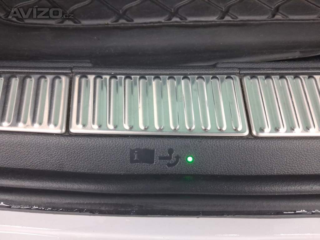 Foto inzerátu Skoda Superb 2.0 TDI