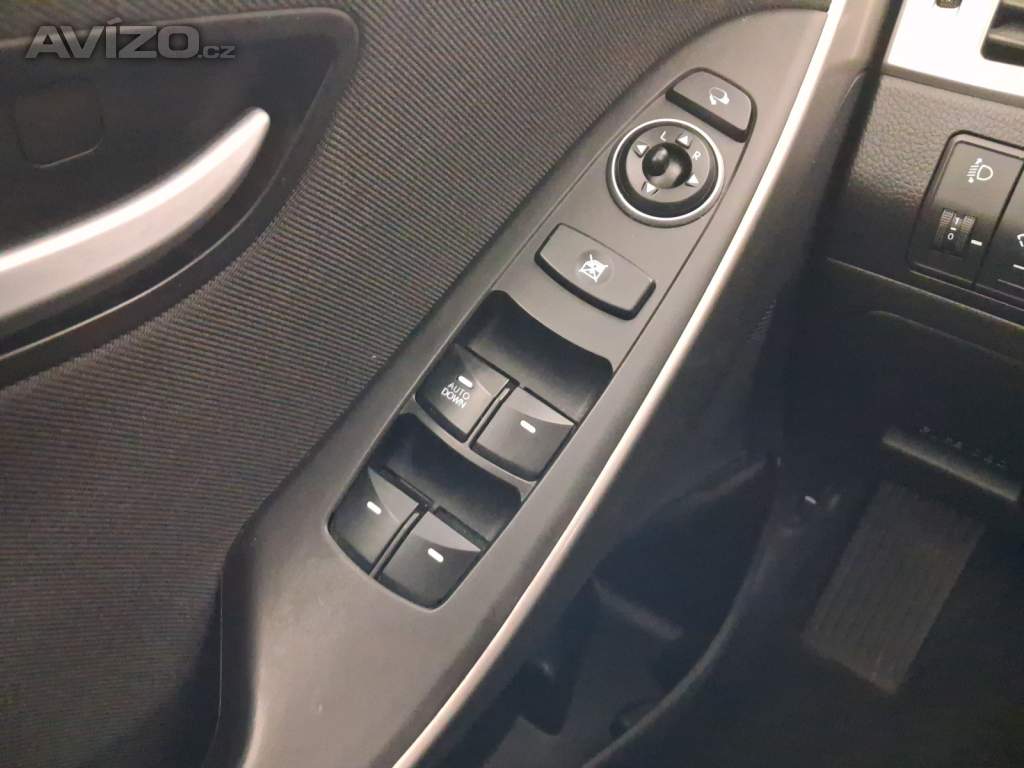 Foto inzerátu Hyundai i30 1.6 MPI
