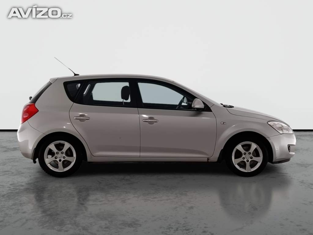 Foto inzerátu Kia Ceed 1.6 i