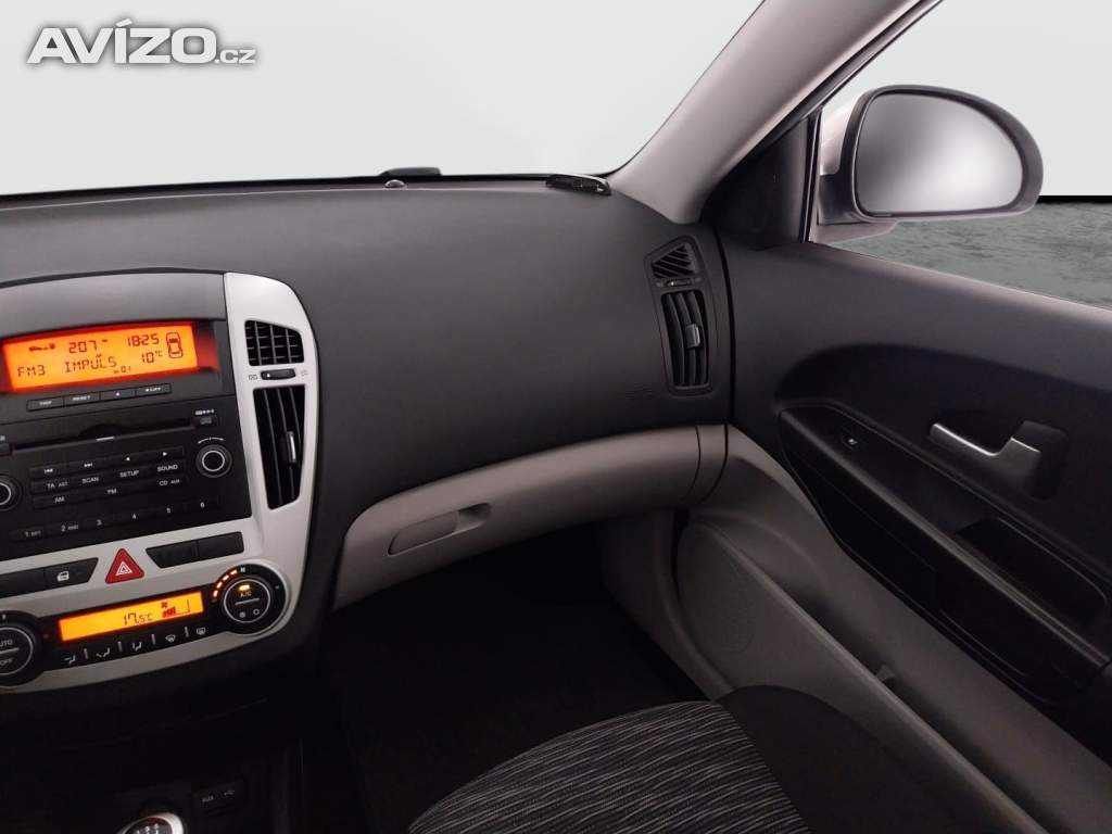 Foto inzerátu Kia Ceed 1.6 i