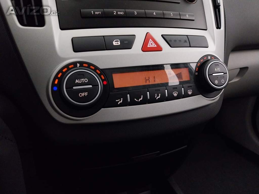 Foto inzerátu Kia Ceed 1.6 i
