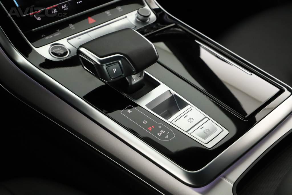 Foto inzerátu Audi Q8 55 TFSI