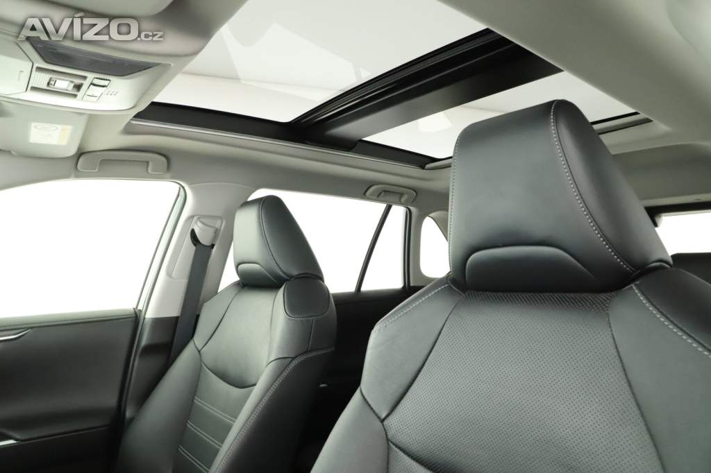 Foto inzerátu Toyota RAV 4 2.5 Hybrid