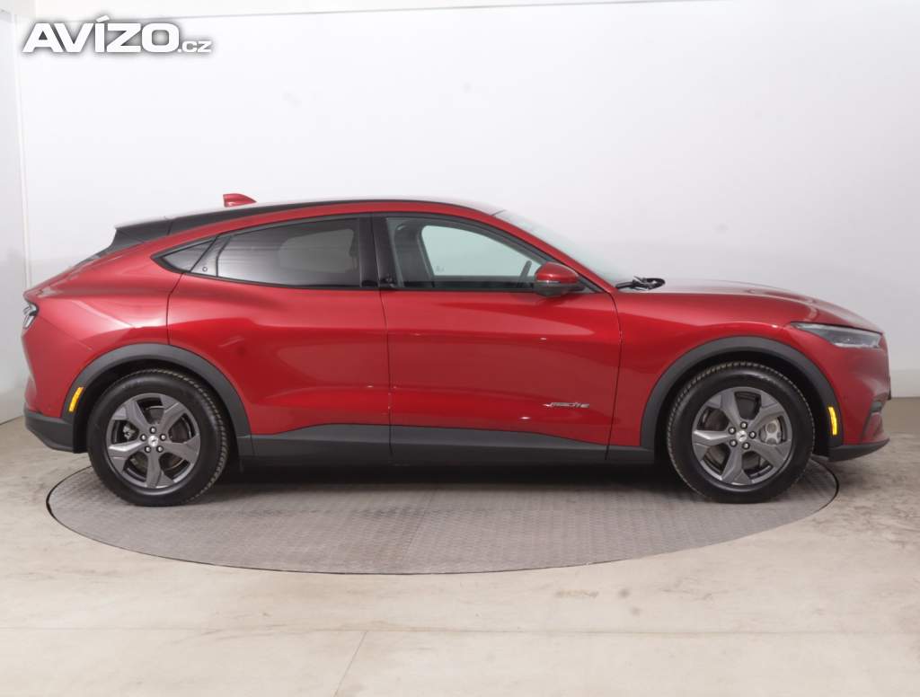 Foto inzerátu Ford Mustang Mach-E Standard Range RWD