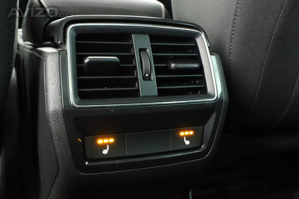 Foto inzerátu Skoda Karoq 1.5 TSI