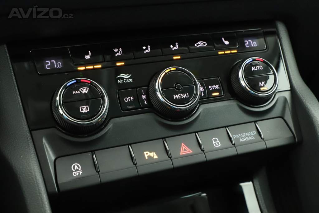 Foto inzerátu Skoda Karoq 1.5 TSI