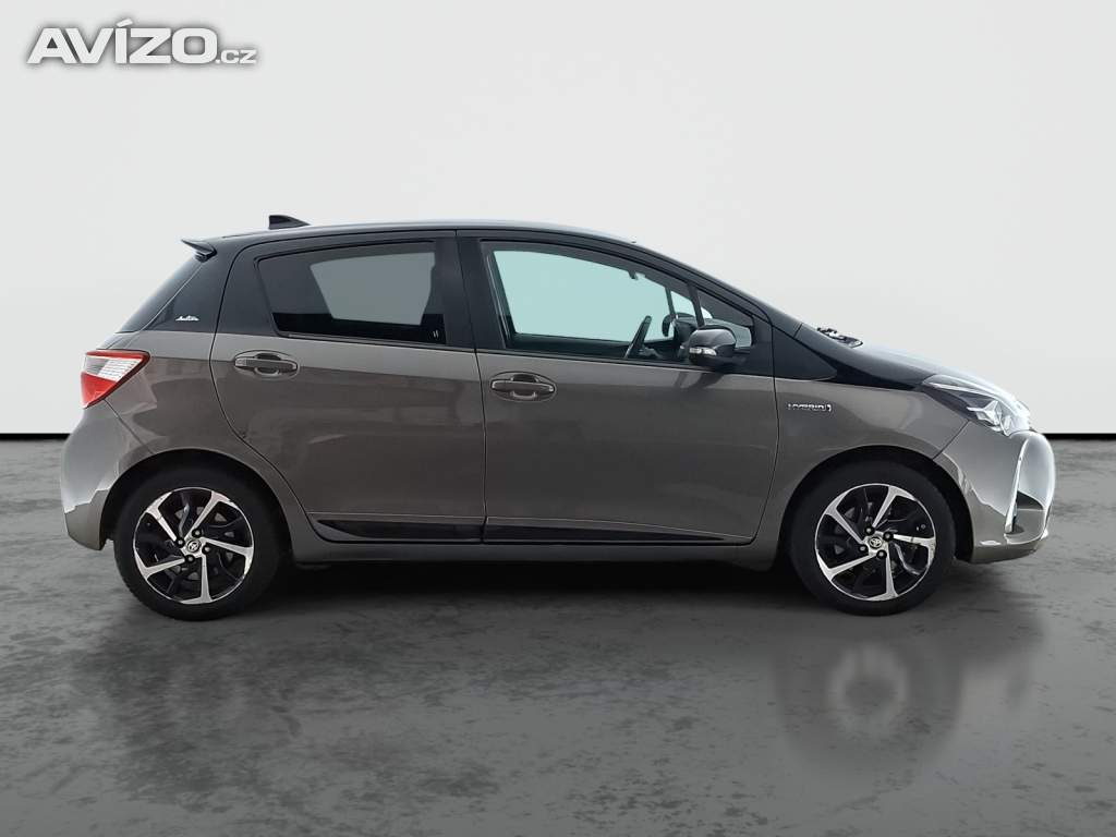 Foto inzerátu Toyota Yaris 1.5 Hybrid