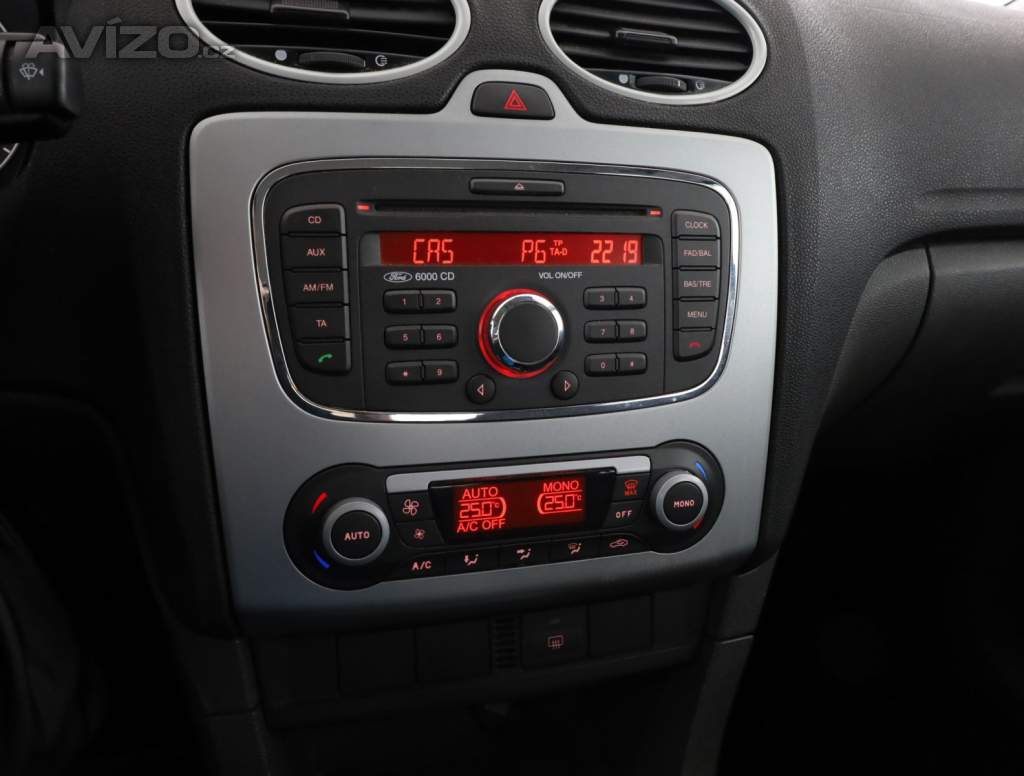 Foto inzerátu Ford Focus 1.6 16V