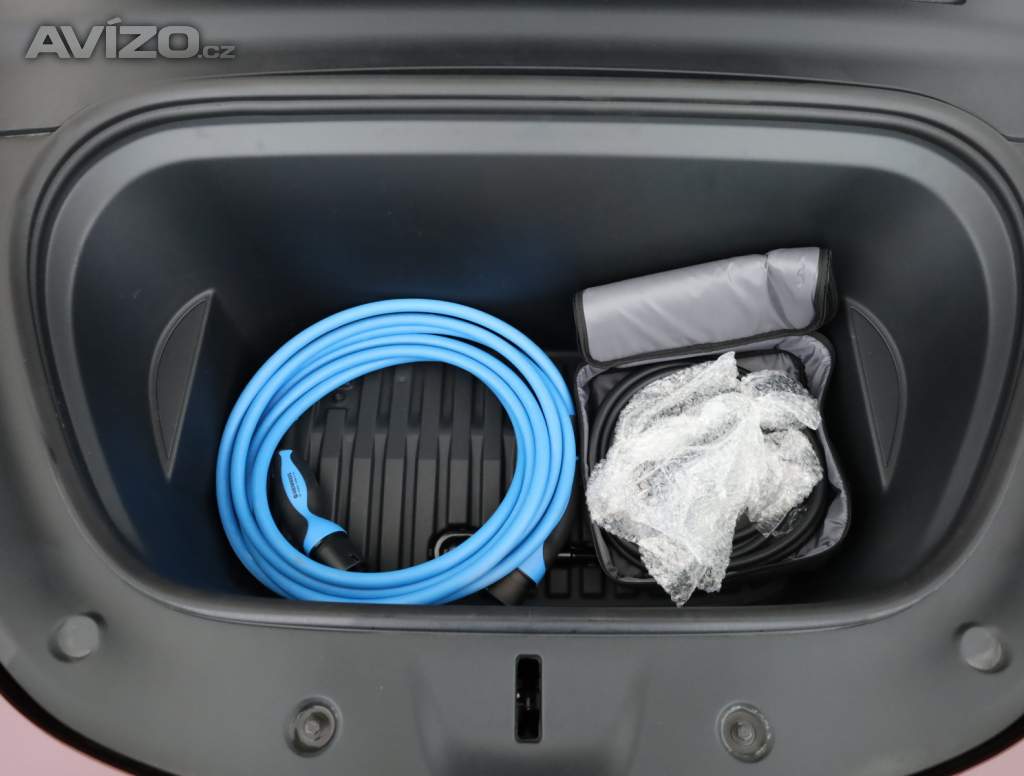 Foto inzerátu Tesla Model Y Long Range AWD 79kWh