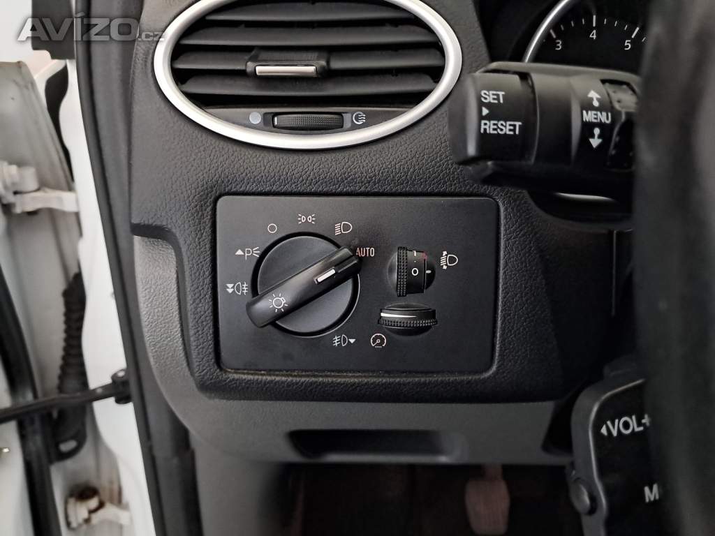 Foto inzerátu Ford Focus 1.6 16V