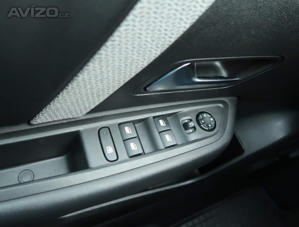 Foto inzerátu Citroen C4 X 1.2 PureTech
