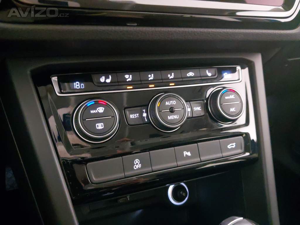 Foto inzerátu VW Touran 1.5 TSI
