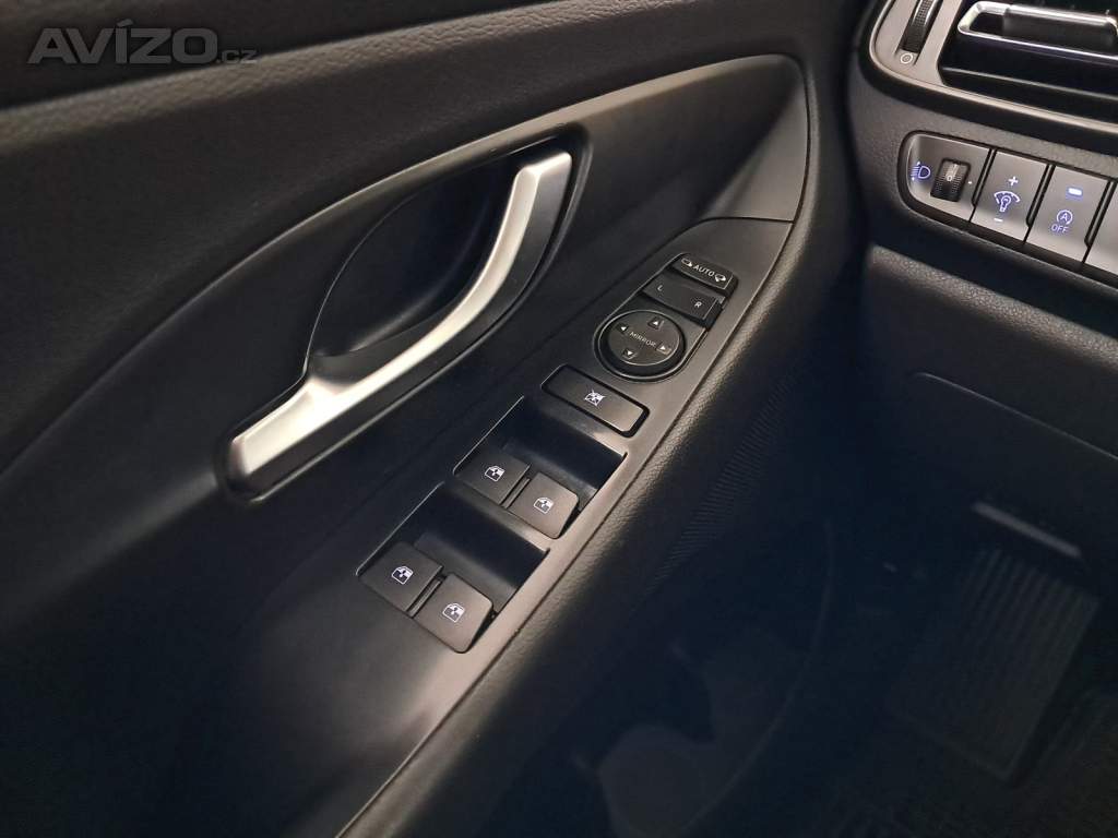 Foto inzerátu Hyundai i30 1.5 T-GDI MHEV