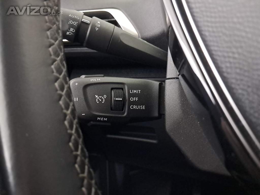 Foto inzerátu Peugeot 3008 1.5 BlueHDi