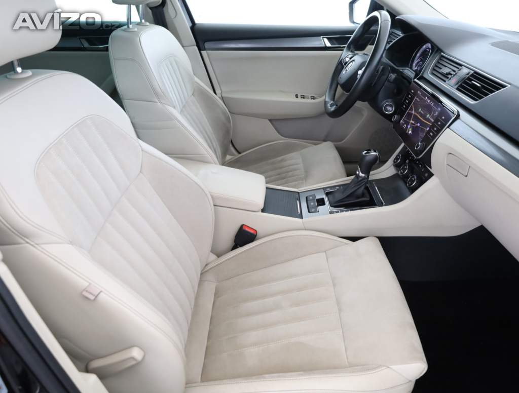 Foto inzerátu Skoda Superb 2.0 TDI