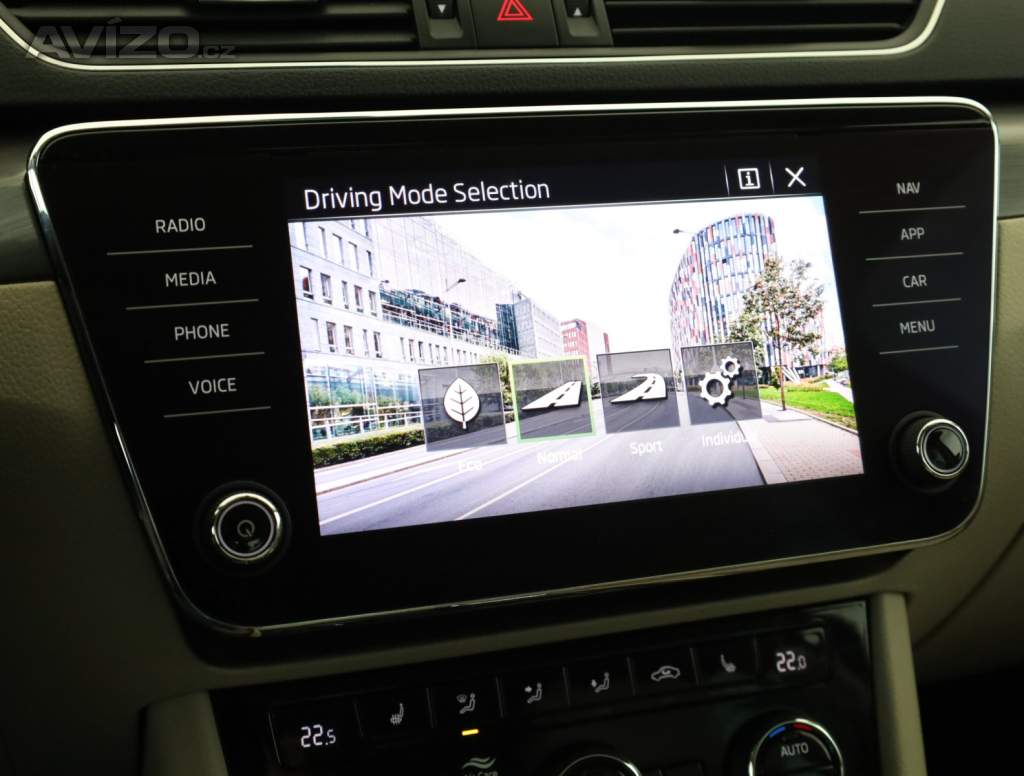 Foto inzerátu Skoda Superb 2.0 TDI