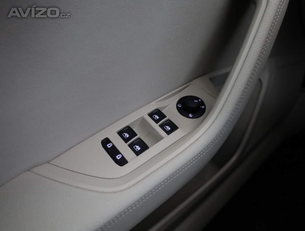 Foto inzerátu Skoda Superb 2.0 TDI