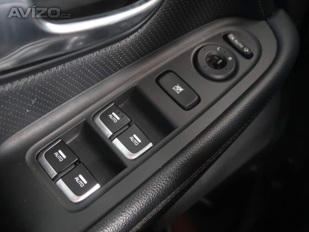 Foto inzerátu Kia Carens 1.7 CRDi
