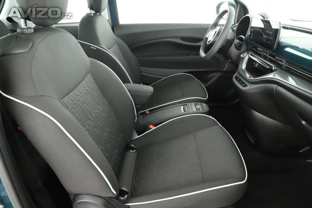 Foto inzerátu Fiat 500e 42 kWh
