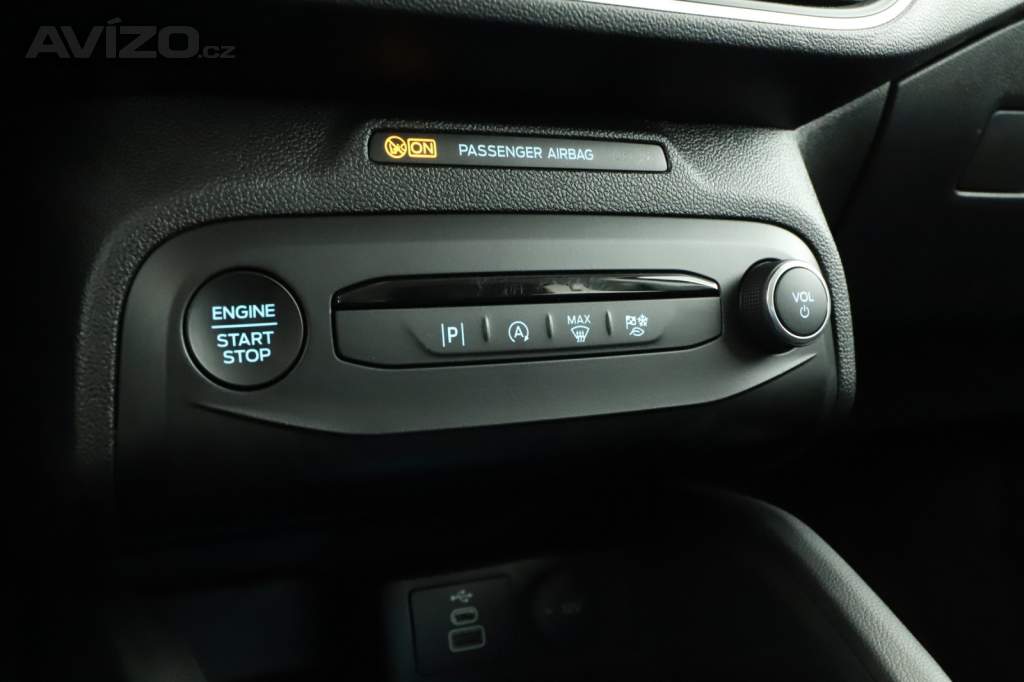 Foto inzerátu Ford Focus 1.0 MHEV