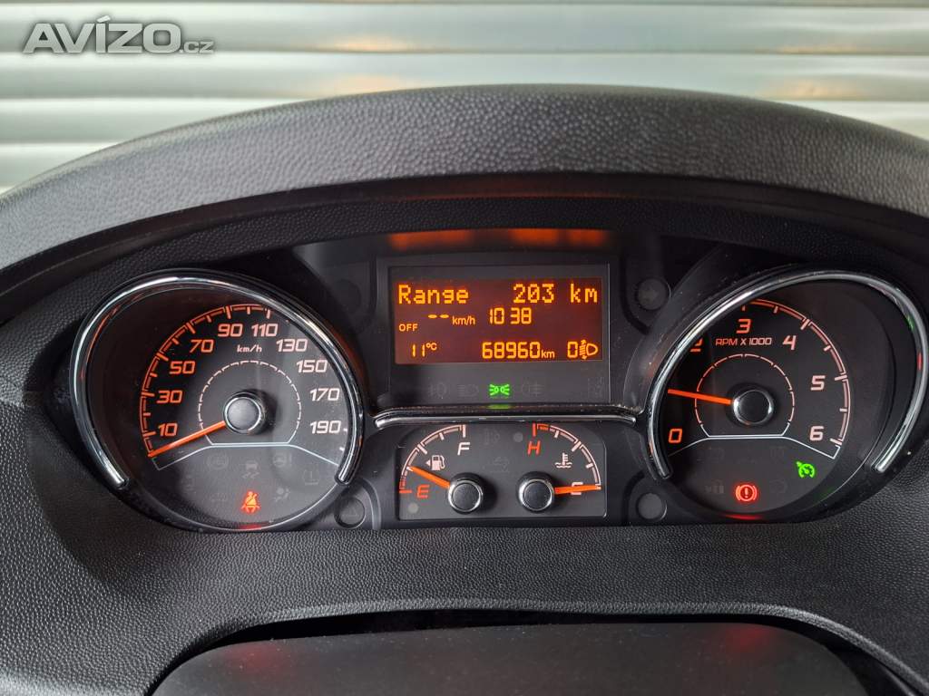 Foto inzerátu Citroen Jumper 2.2 BlueHDi