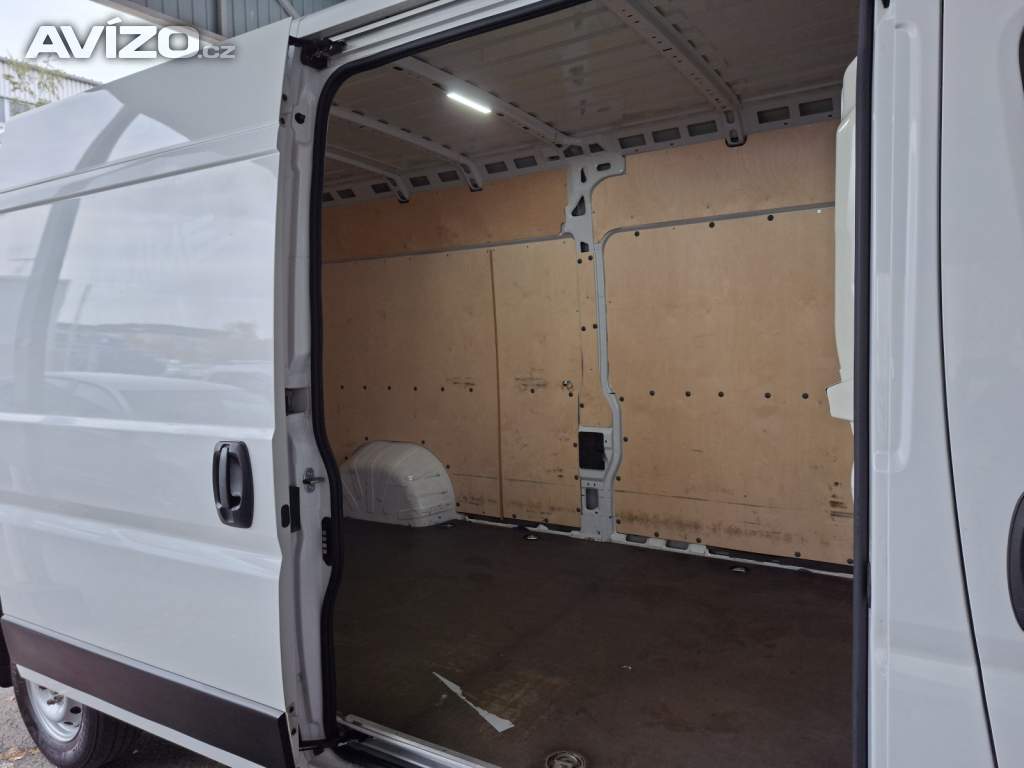 Foto inzerátu Citroen Jumper 2.2 BlueHDi