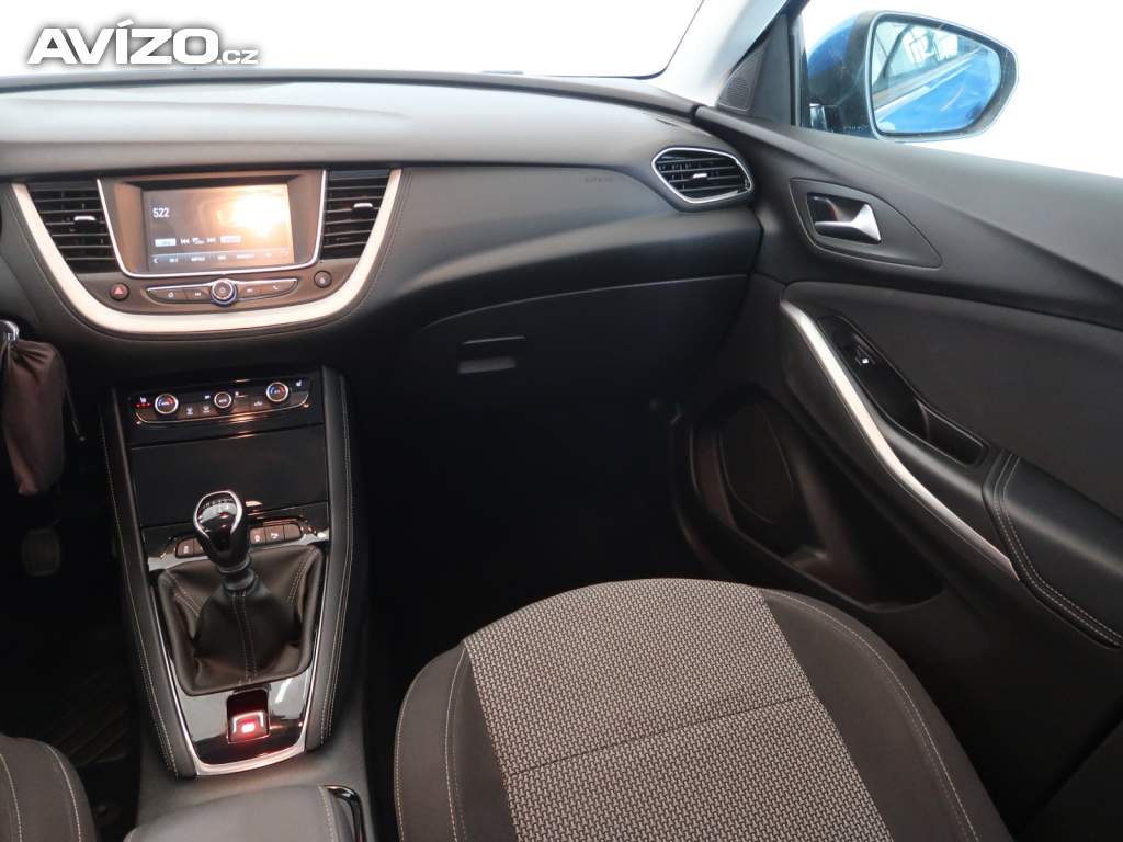 Foto inzerátu Opel Grandland 1.2 Turbo